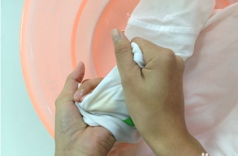 還用洗化用品祛痘？做好這幾點(diǎn)，痘痘自己就消失了，省事又放心
